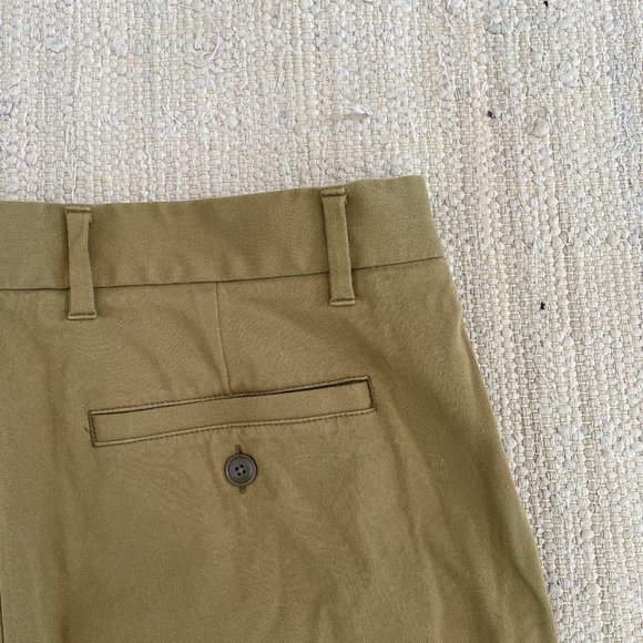 Everlane Men's - The 7" Slim Fit Performance Chino Short - 31" - Picture 7 of 7